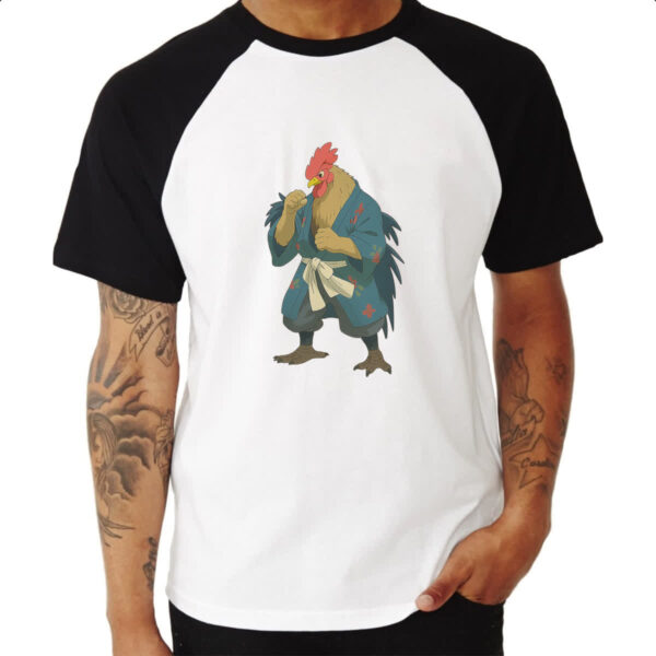 Camiseta Raglan Galo Samurai Cartoon art - Imagem 3