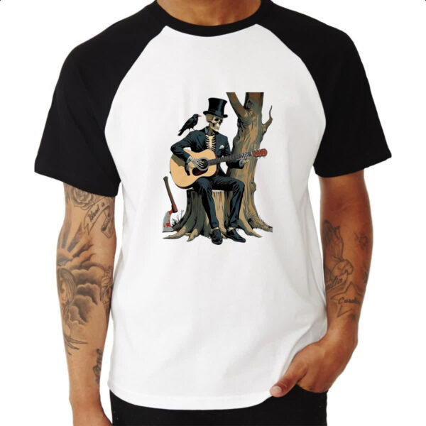 Camiseta Raglan Esqueleto tocando violao - Imagem 3