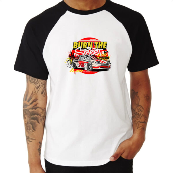 Camiseta Raglan Burn the street - Imagem 3