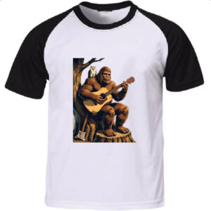 Camiseta Raglan Pe grande tocando violao