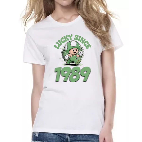 Camiseta Baby Look Lucky Since 1989 - Imagem 2