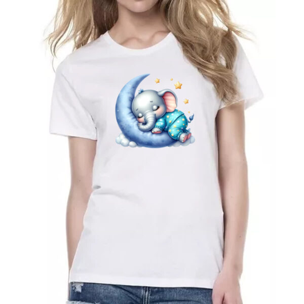 Camiseta Baby Look Cute Elefante dormindo na Lua - Imagem 2