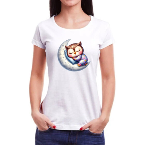 Camiseta Baby Look Cute Coruja dormindo na Lua - Imagem 3