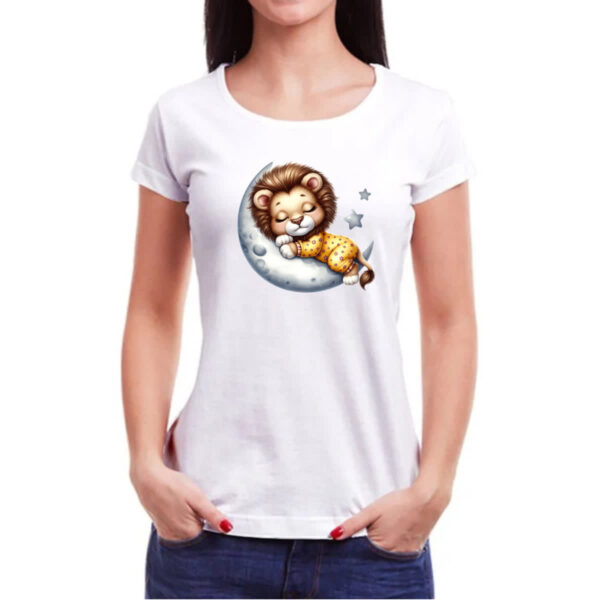 Camiseta Baby Look Cute Leao dormindo na Lua - Imagem 3