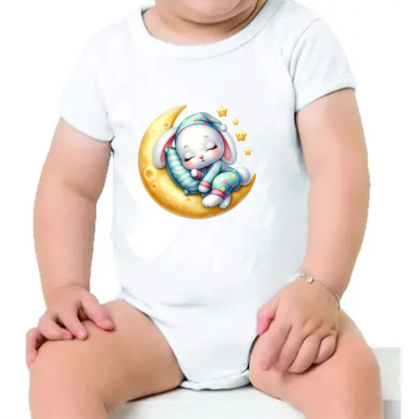 Body infantil Cute Coelho dormindo na Lua - Imagem 4