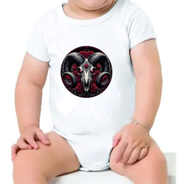 Body infantil Signo Gotico de Aries - Imagem 4