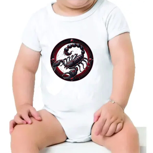 Body infantil Signo Gotico de Escorpiao - Imagem 4