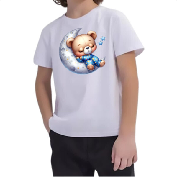 Camiseta Infanto Juvenil Cute Urso dormindo na Lua - Imagem 2