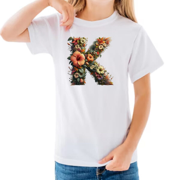 Camiseta Infanto Juvenil Alfabeto Floral Letra K - Imagem 3