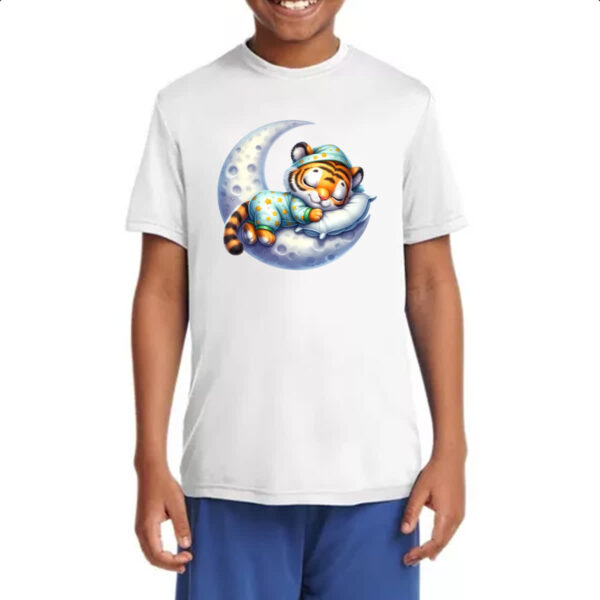 Camiseta Infanto Juvenil Cute Tigre dormindo na Lua - Imagem 4