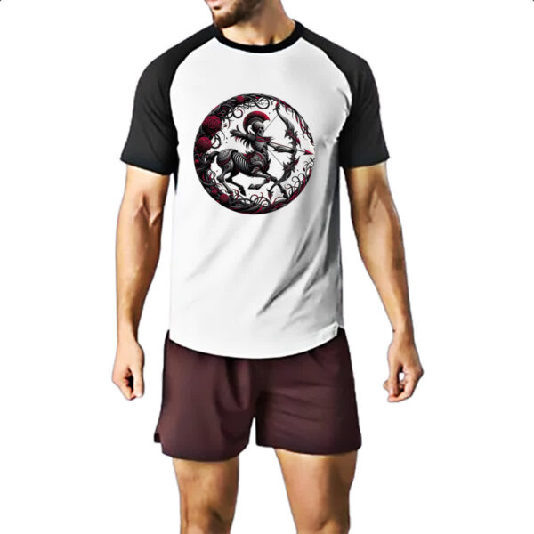 Camiseta Raglan Signo Gotico de Sagitario - Imagem 2