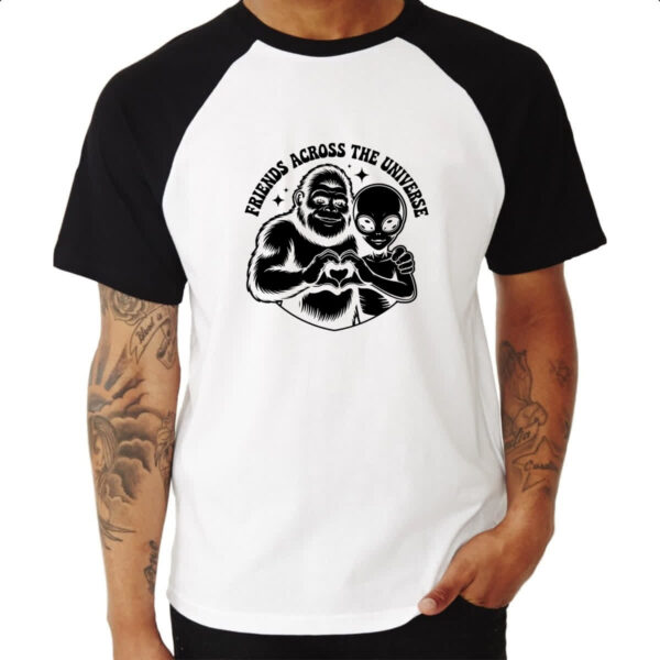 Camiseta Raglan Pe Grande e ET amigos - Imagem 3