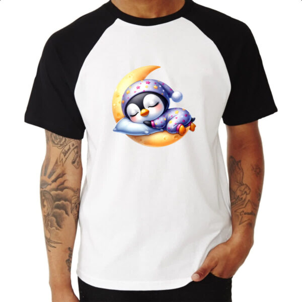 Camiseta Raglan Cute Pinguim dormindo na Lua - Imagem 3