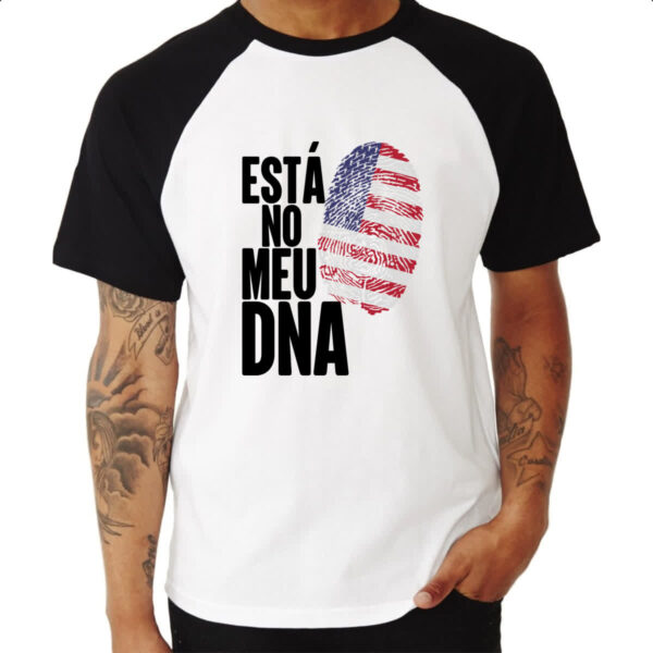 Camiseta Raglan Esta no meu DNA EUA - Imagem 3