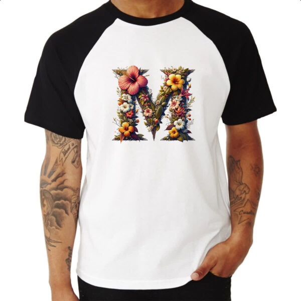 Camiseta Raglan Alfabeto Floral Letra M - Imagem 3