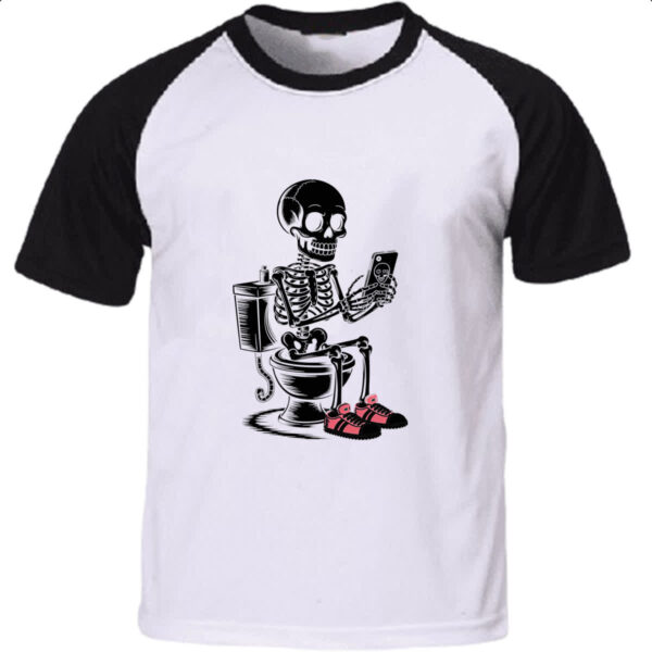Camiseta Raglan Esqueleto na Sala de Forca