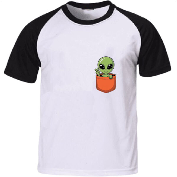 Camiseta Raglan Alien no bolso laranja