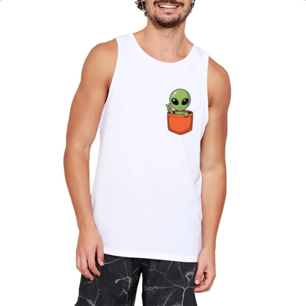 Camiseta Regata Alien no bolso laranja - Imagem 2