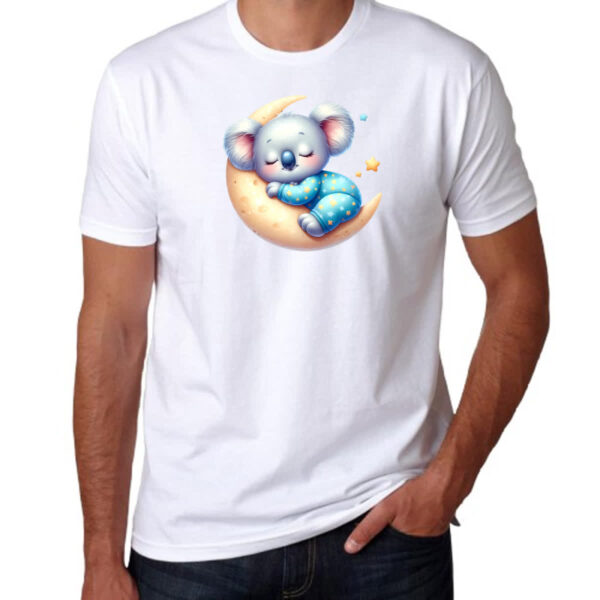 Camiseta Unissex Cute Koala dormindo na Lua - Imagem 3