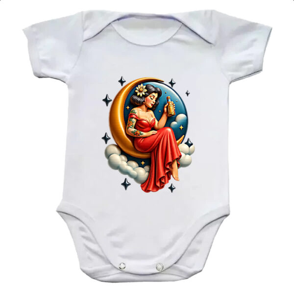 Body infantil Diva na Lua tomando uma