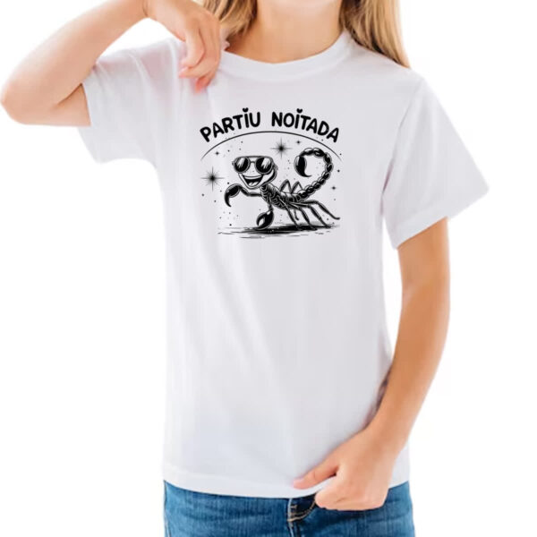 Camiseta Infanto Juvenil Partiu Noitada Escorpiao - Imagem 3