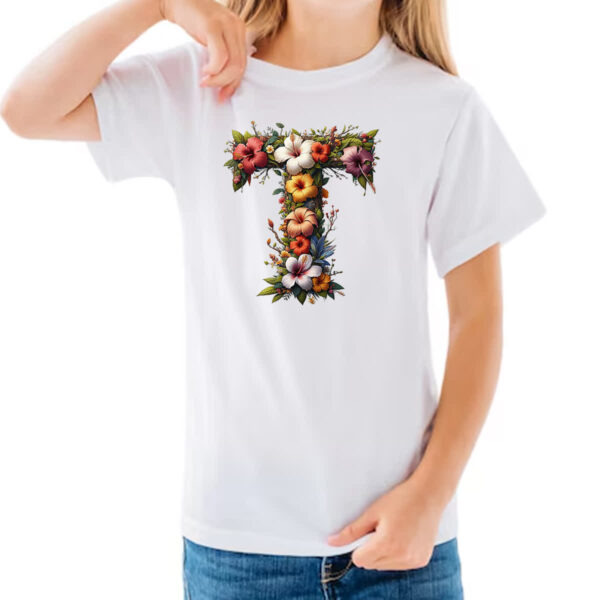 Camiseta Infanto Juvenil Alfabeto Floral Letra T - Imagem 3