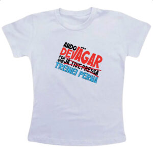 Camiseta Infanto Juvenil Ando devagar treinei perna