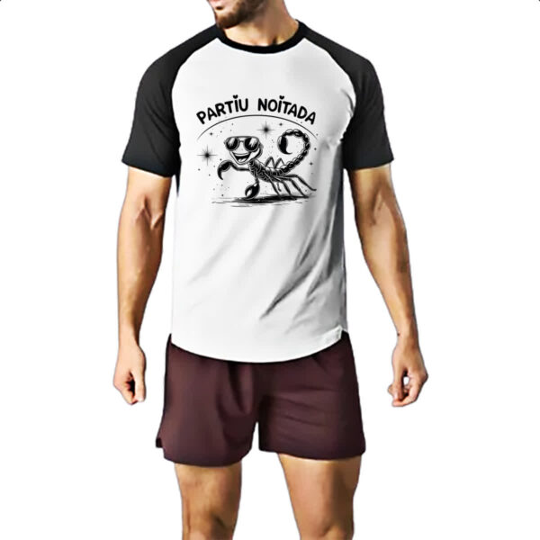 Camiseta Raglan Partiu Noitada Escorpiao - Imagem 2