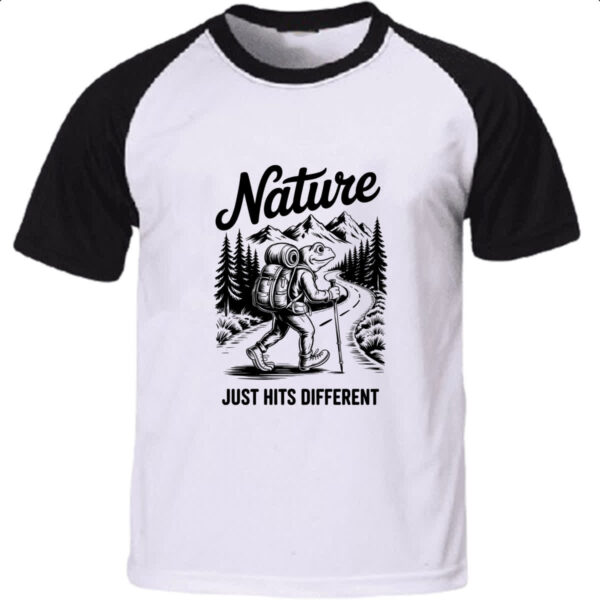 Camiseta Raglan Sapo Aventureiro