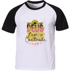 Camiseta Raglan Gospel Deus tem controle