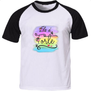 Camiseta Raglan Gospel Ela e forte
