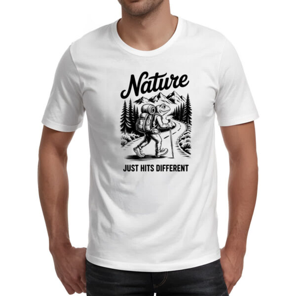 Camiseta Unissex Sapo Aventureiro - Imagem 2