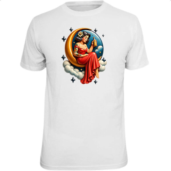 Camiseta Unissex Diva na Lua tomando uma