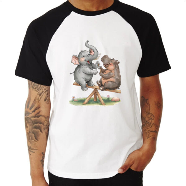 Camiseta Raglan Elefante e Hipopotamo na gangorra - Imagem 3