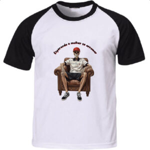 Camiseta Raglan Esperando a mulher se arrumar