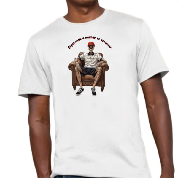 Camiseta Unissex Esperando a mulher se arrumar - Imagem 4